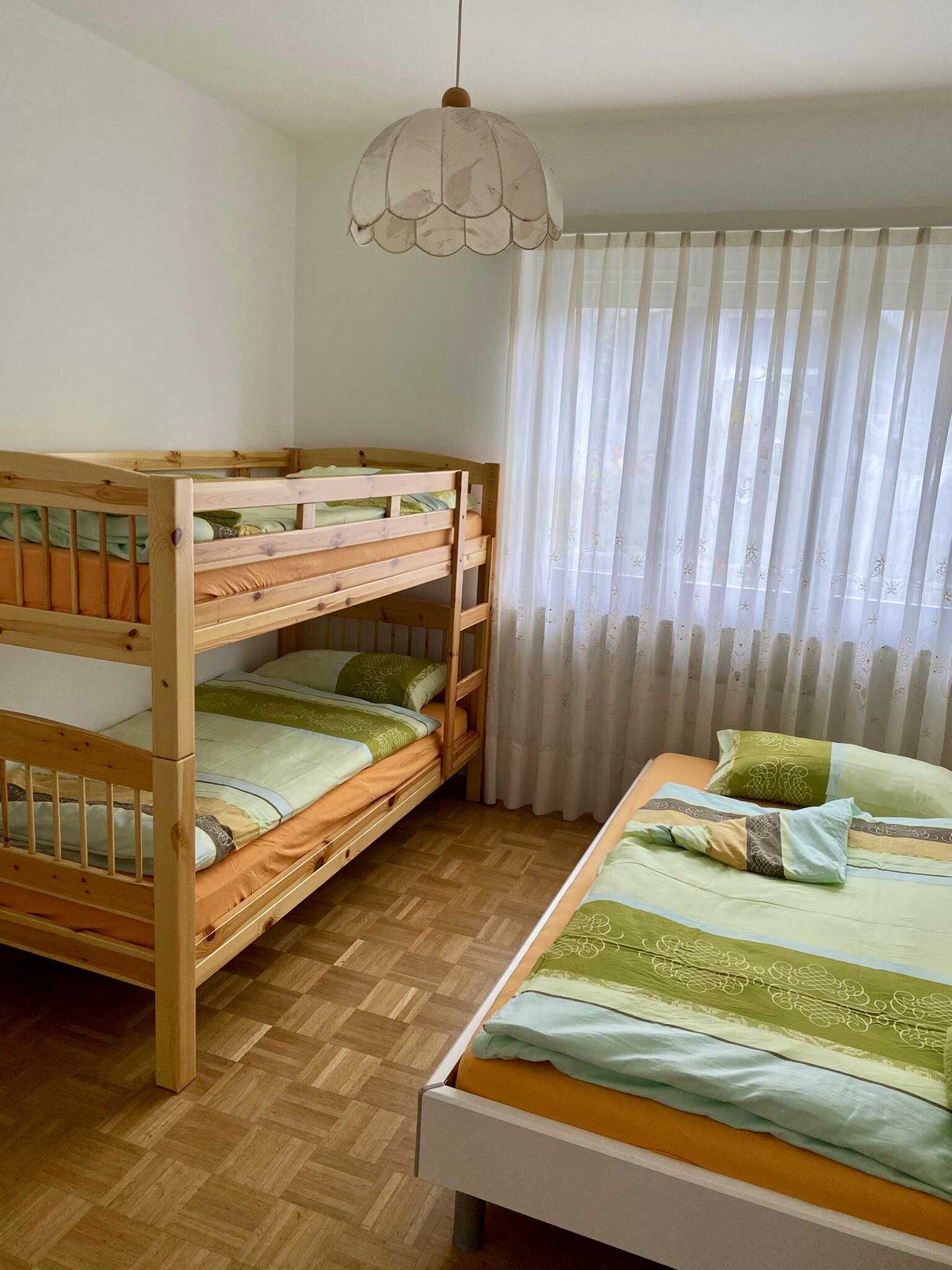 letto a castello + letto singolo